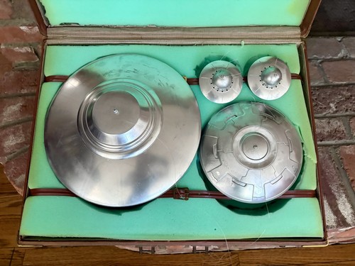 Vintage ufo flying saucer - vintage,